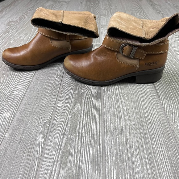 BOGS Waterproof Boho Gorpcore Leather Boots - Picture 4 of 11